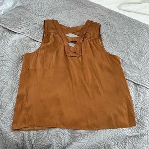 Cognac cross back top